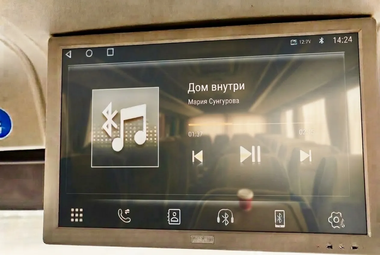 Мультимедийная система в автобусе VIAGO